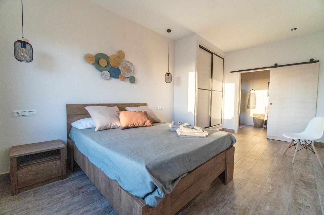 Villa Fahrenheit El Gastor Bagian luar foto